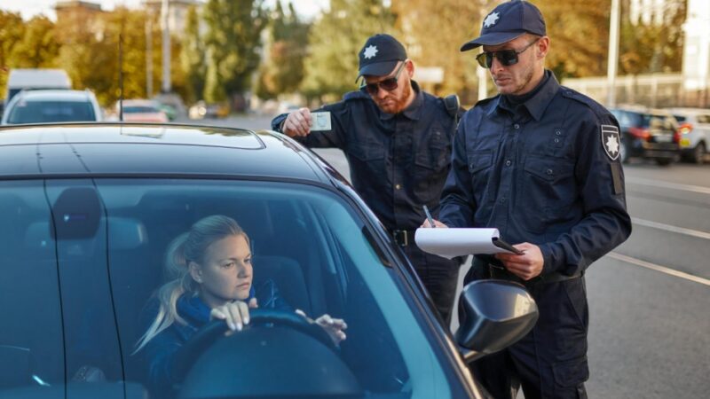 Apel Policji Powiatu Zgorzeleckiego o Bezpieczeństwo na Drogach: Przestrzeganie Przepisów Jest Kluczowe