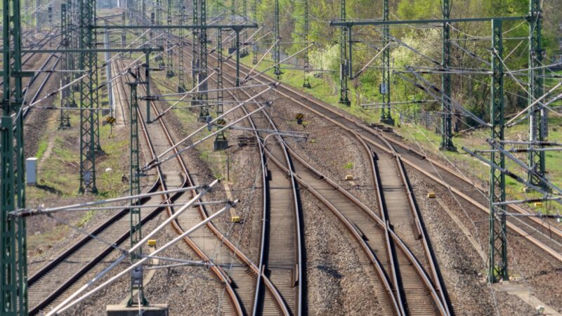 Renowacja infrastruktury kolejowej na Dolnym Śląsku za 125 mln zł