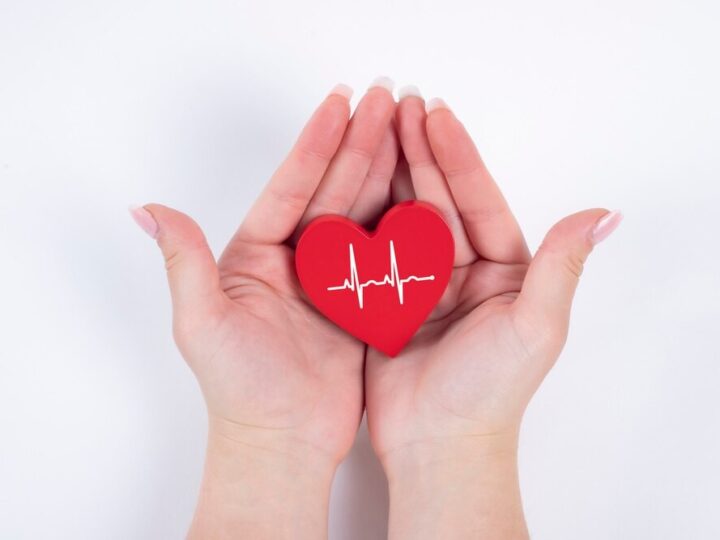 Policjanci uczą przedszkolaków zasad bezpieczeństwa