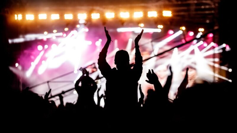 Kwartet Messiaena: Muzyczny symbol nadziei w obliczu kryzysów”