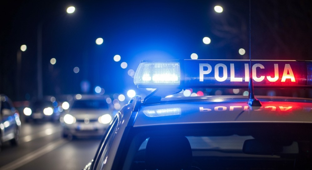 Ucieczka przed policją w Węglińcu: Kierowca bez uprawnień i pijany w rowie