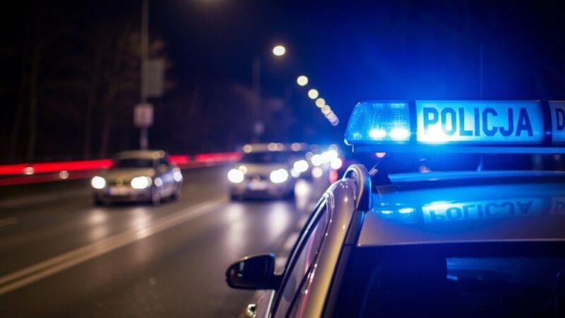 Pościg za 52-latkiem: kierowca Audi z zakazami i pod wpływem narkotyków zatrzymany