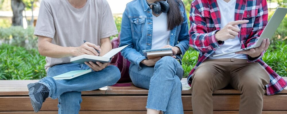 Lato z Biblioteką 2026: Kreatywne Wakacje dla Dzieci